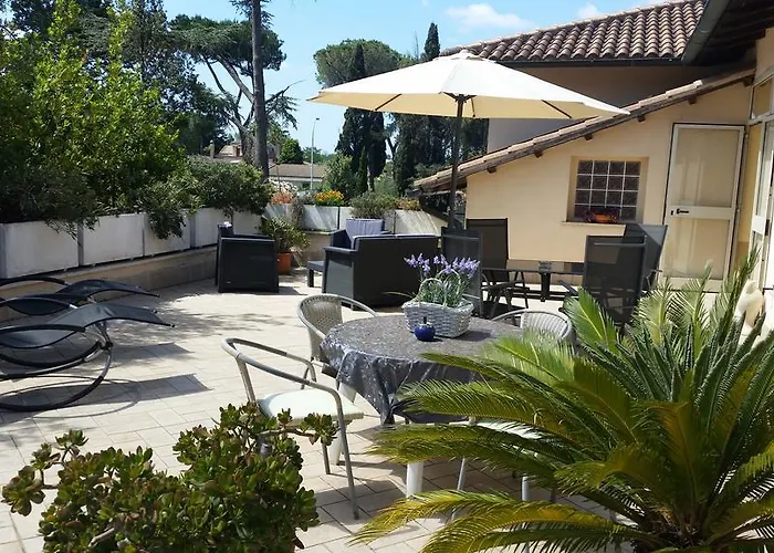 Volusia House Гостевой дом Рим