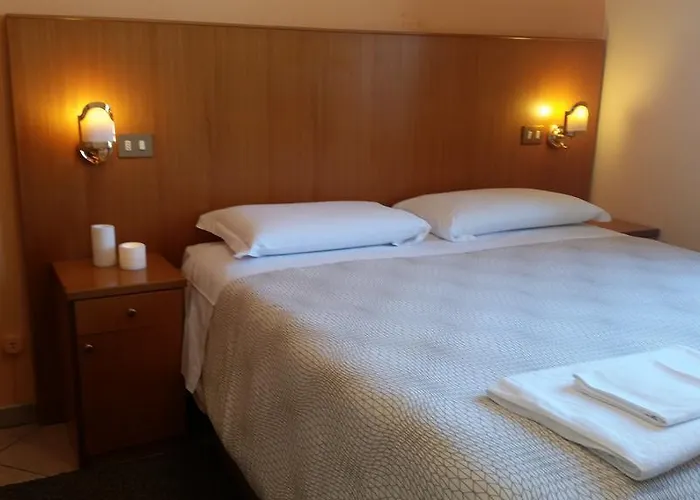 Volusia House 3*
